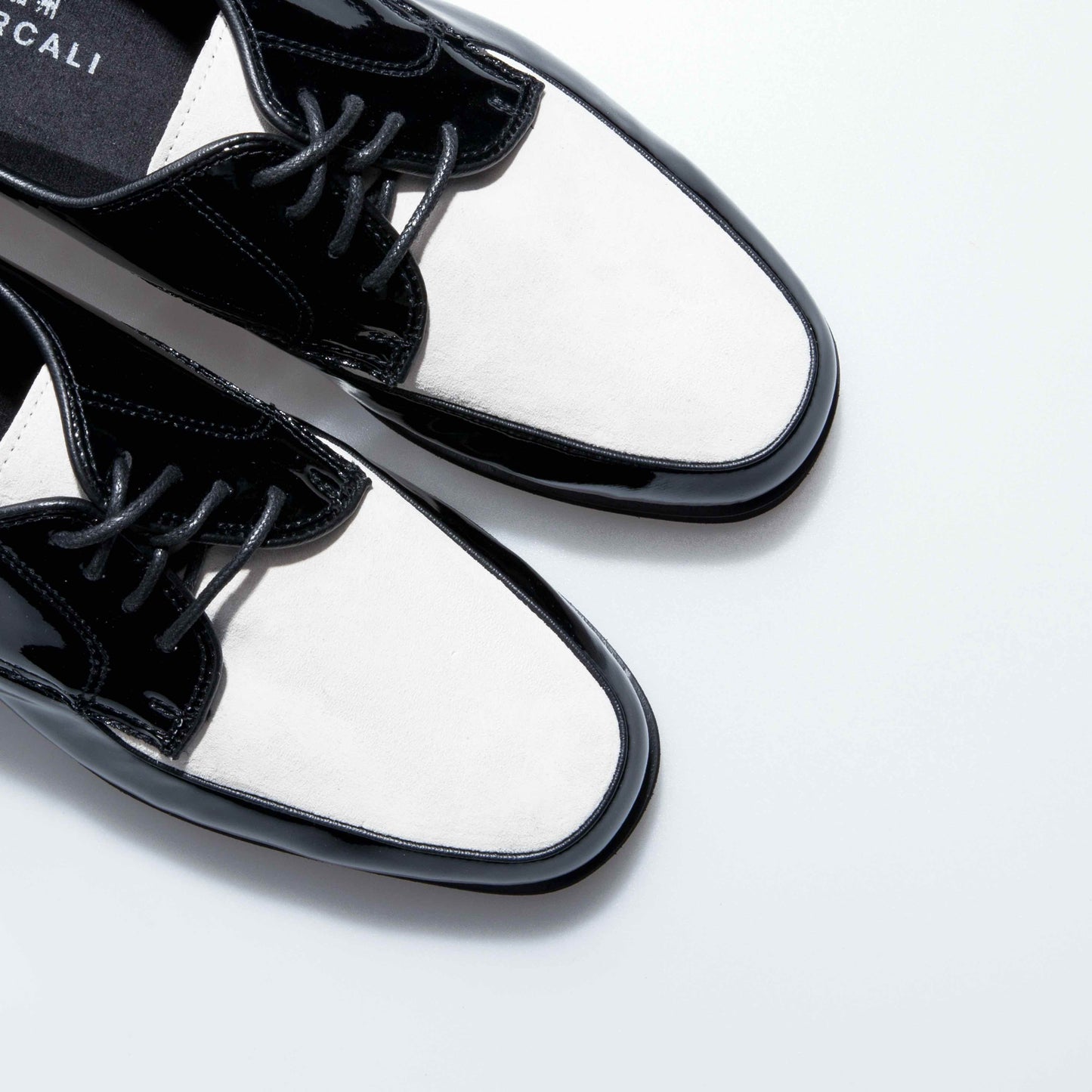 【BLACK WHITE SUEDE & ENAMEL】7181